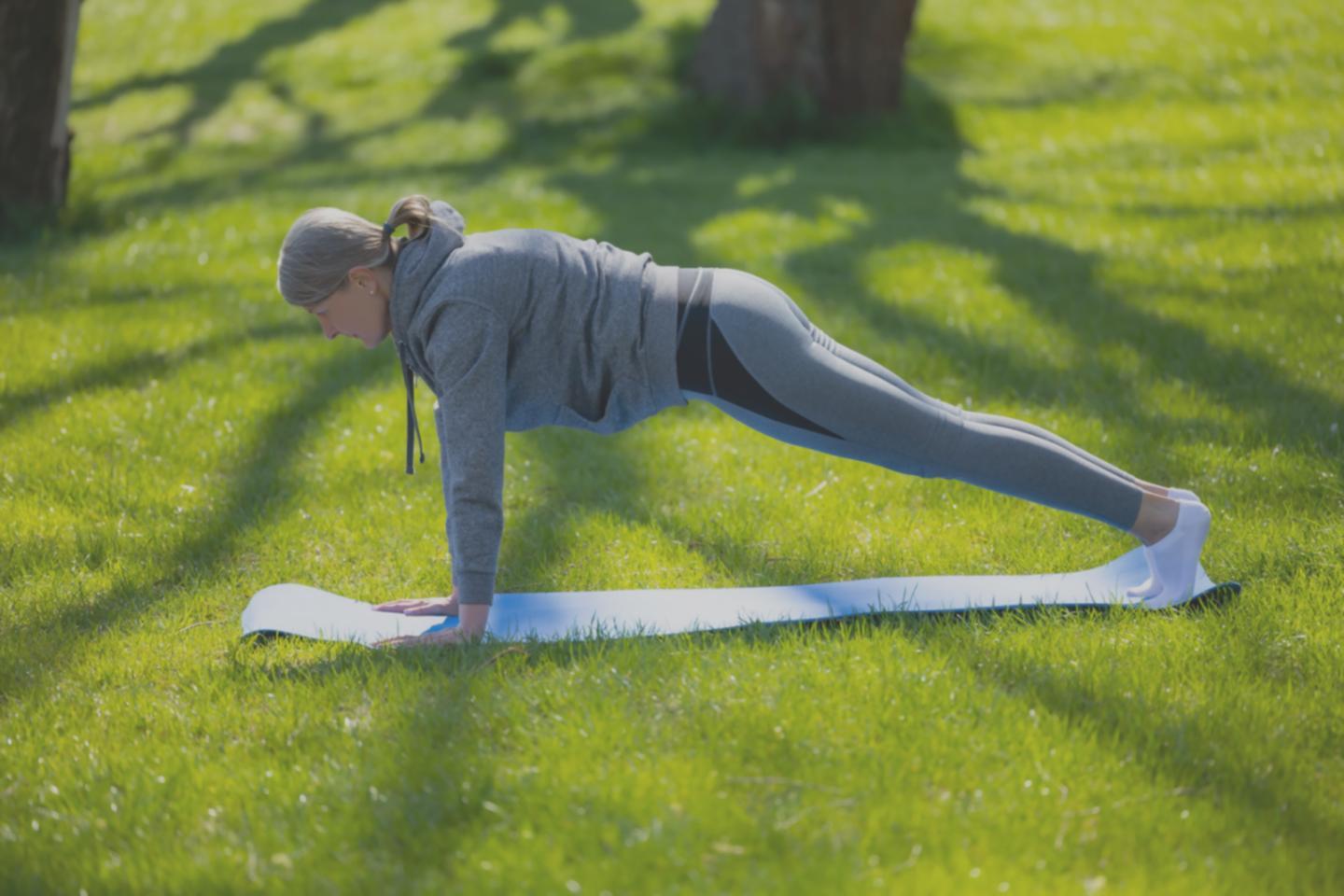 Práctica de mindfulness en espacio natural